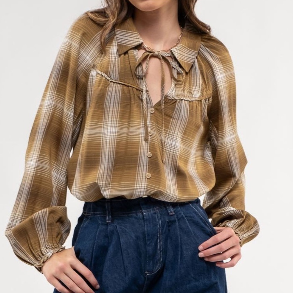 Blu Pepper Soft Olive Green Plaid Peasant Blouse NWT L